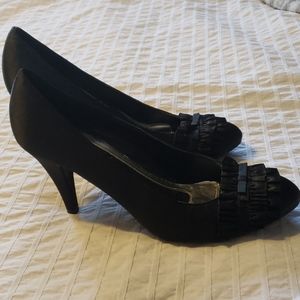 2/$15 Black Pumps